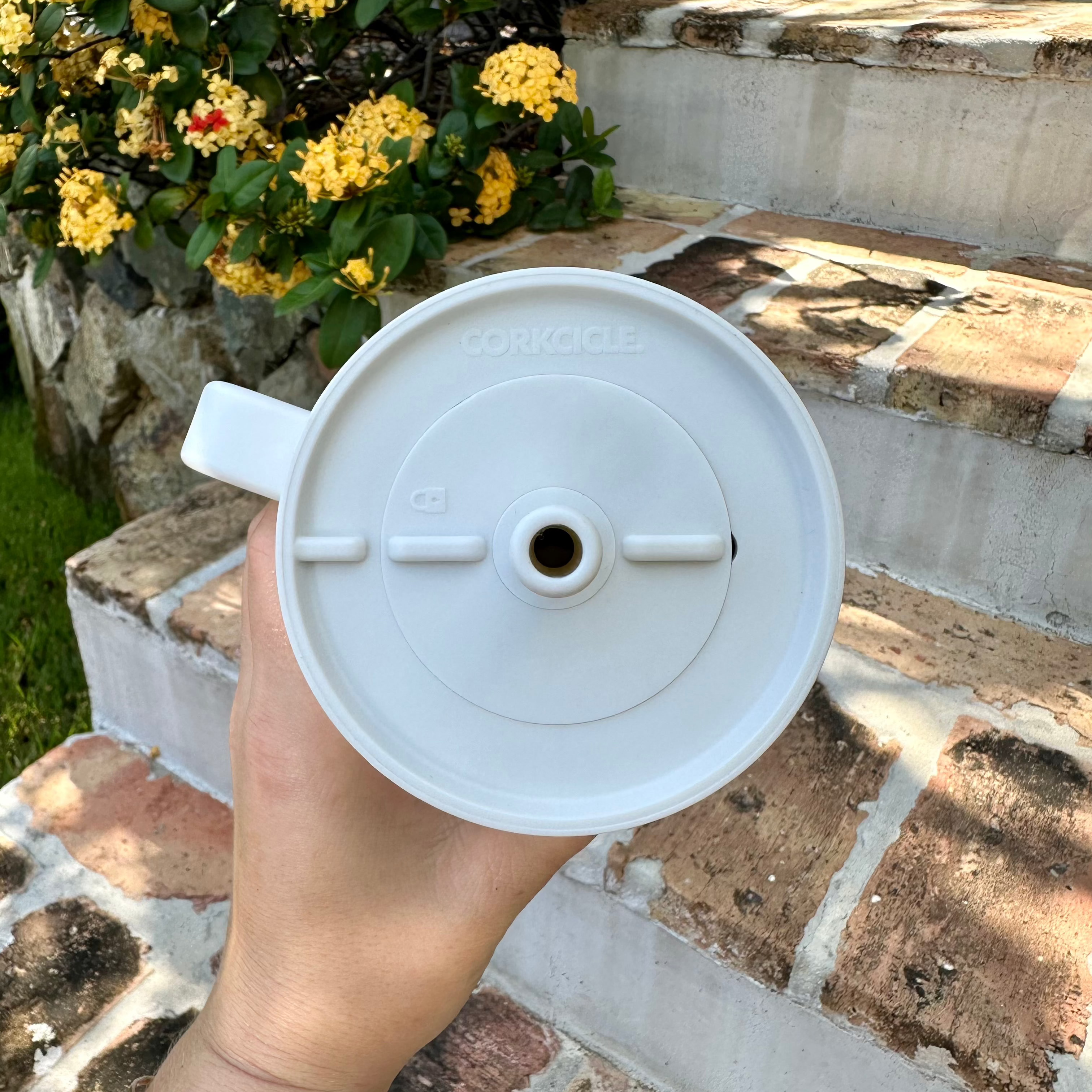 Corkcicle 22oz Cruiser