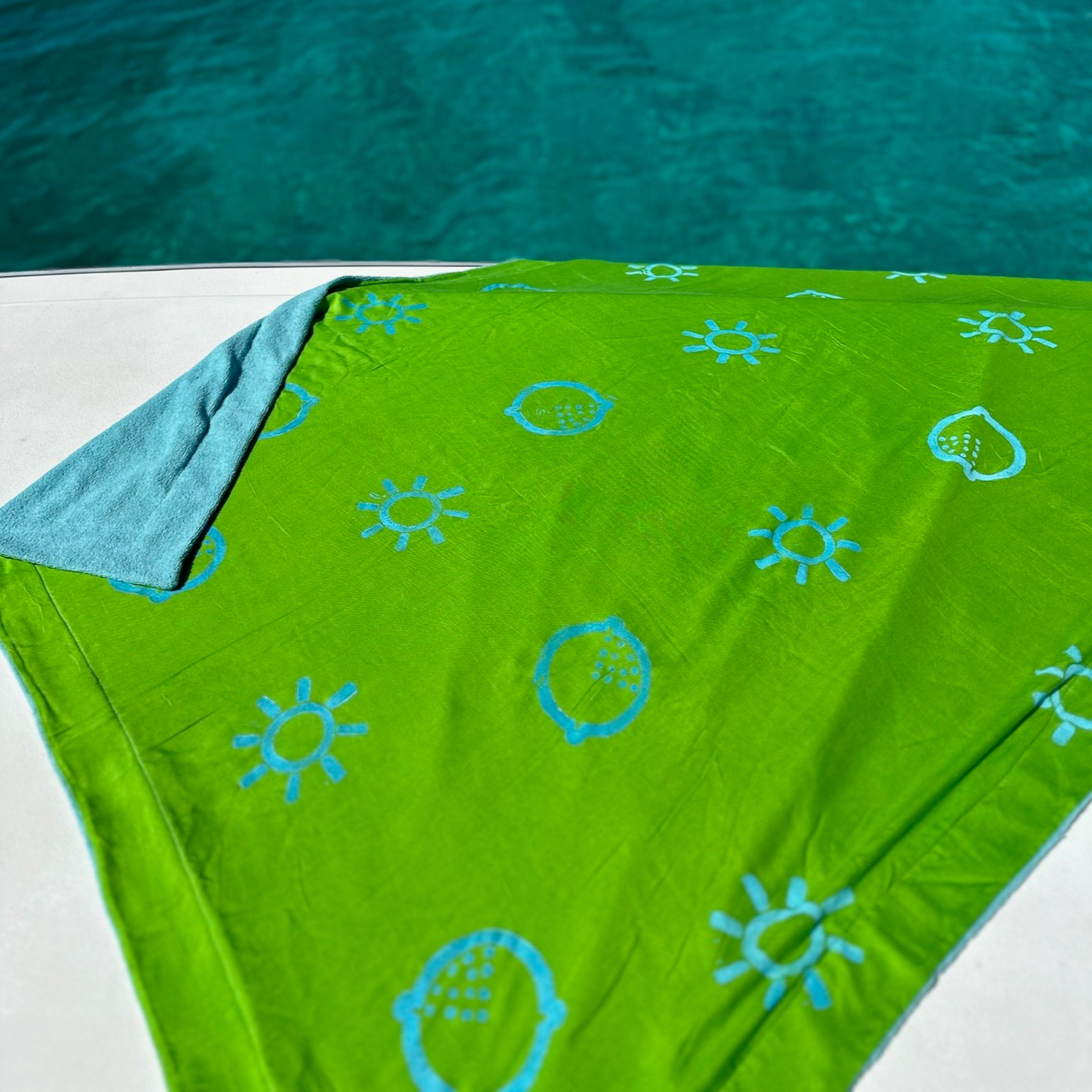Nube x Lime Towel