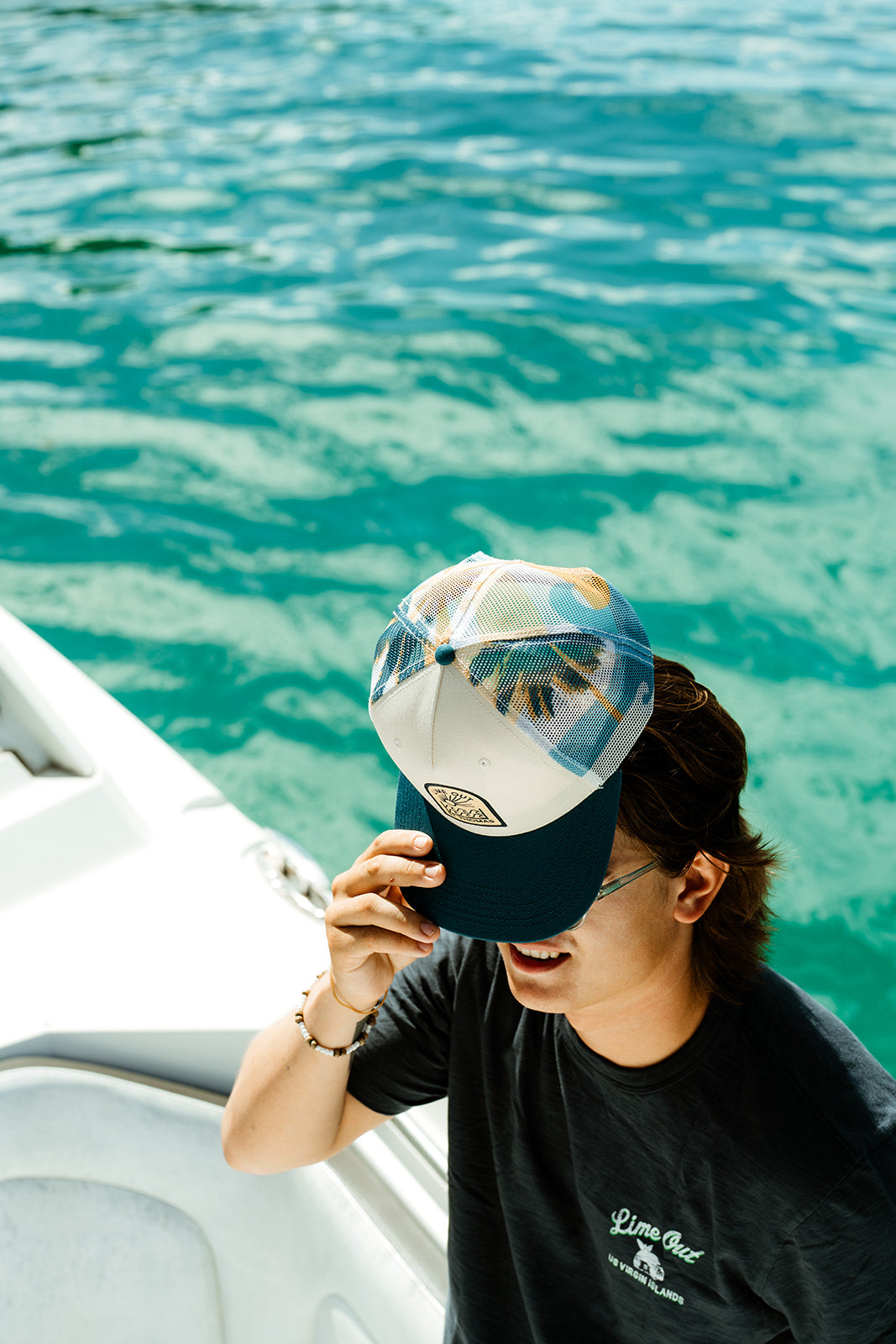 Island Vibes Mesh Hat - STT